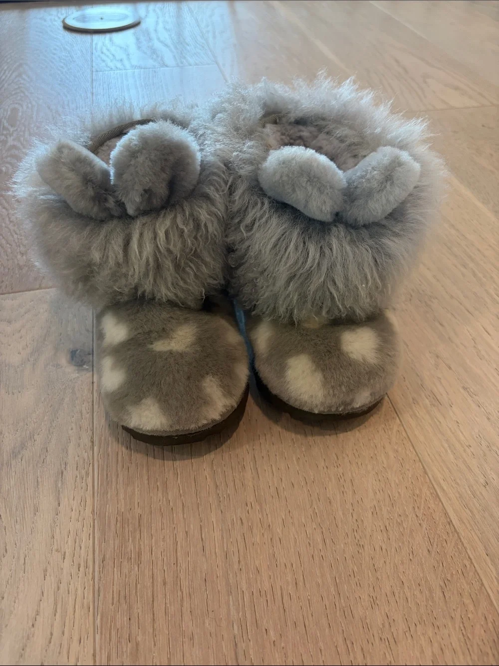 UGG Kids Gray Sheepskin Pom-Pom Slippers with White Accents